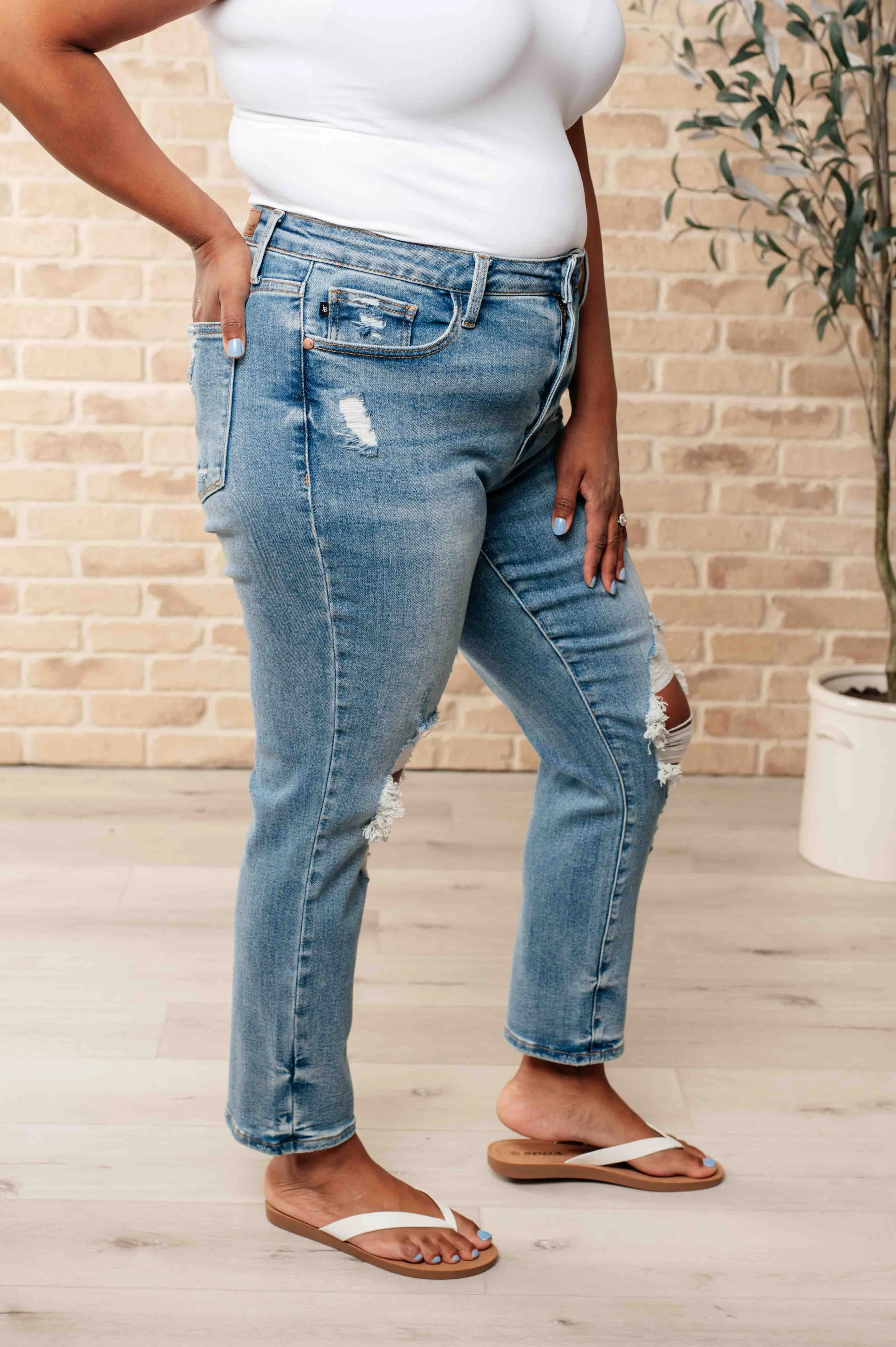 Frankie High Waist Distressed Boyfriend Judy Blues