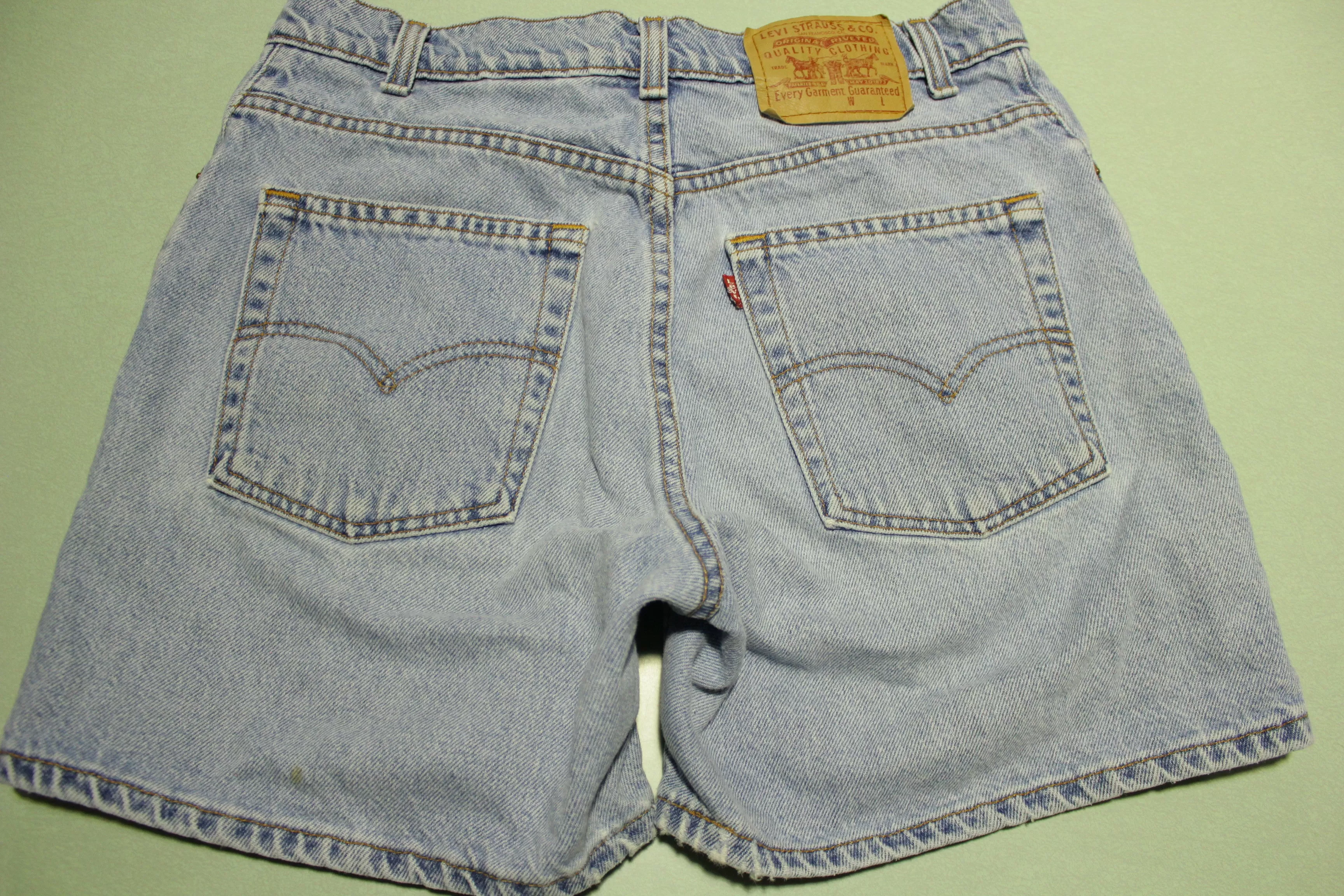 Levis 554 38955-0703 Vintage 90's Faded Blue Mom Jean Shorts