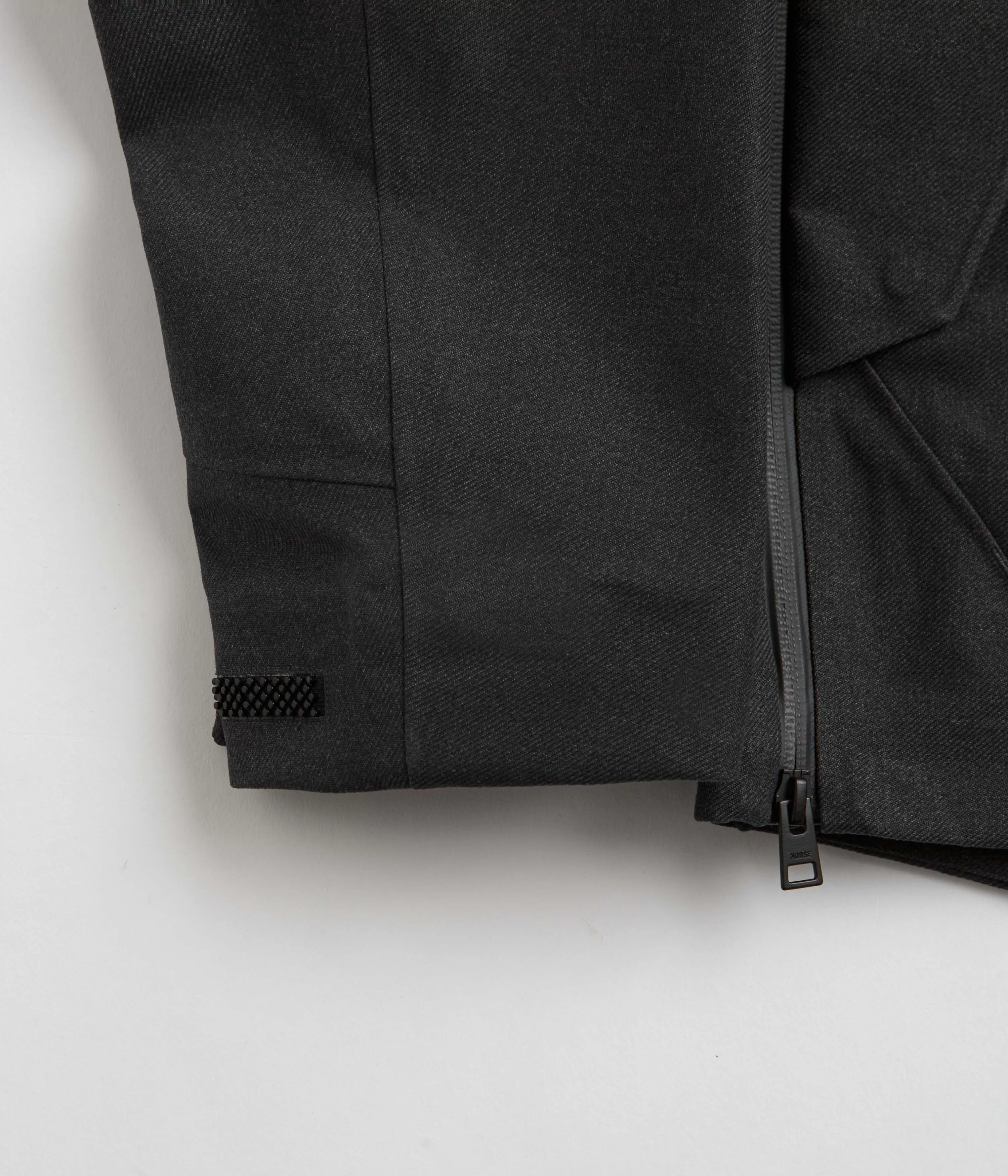 Norse Projects Textured Twill Gore-Tex 3L Stand Collar Jacket - Charcoal Grey