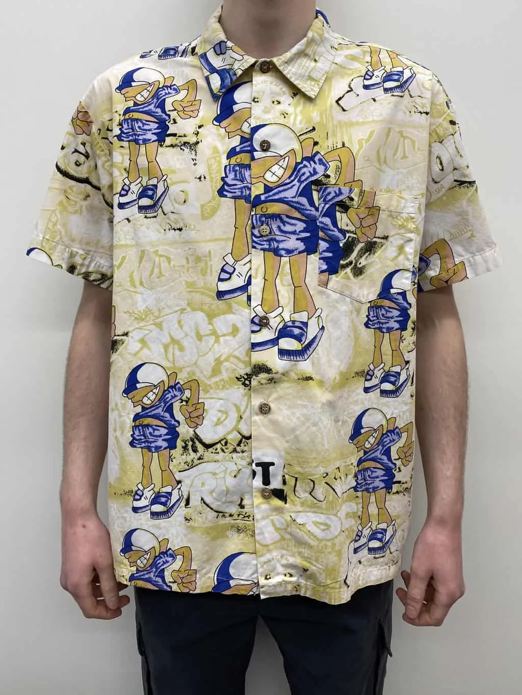 Quirky Mens Vintage Shirt with Fun Cartoon Graffiti Motif Coconut Shell Buttons – L / XL