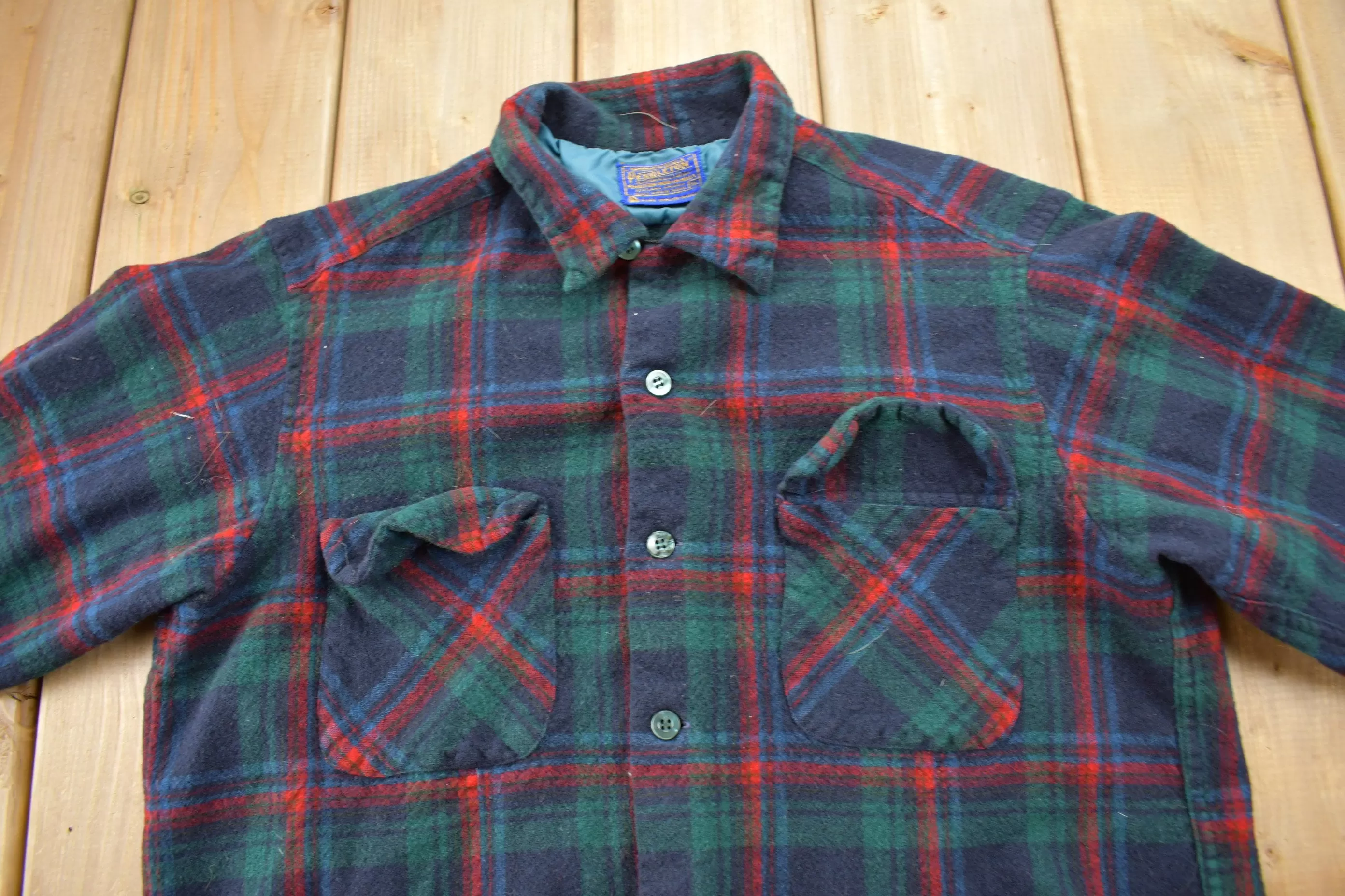 Vintage 1970s Pendleton Plaid Button Up Board Shirt / 100% Virgin Wool / Loop Button / Outdoor / Made In USA / Flannel